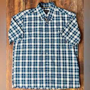 Orvis MensPlaid Button down Short sleeve shirt. Large.